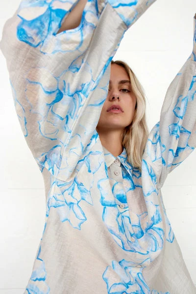 Second Female Berit Shirt