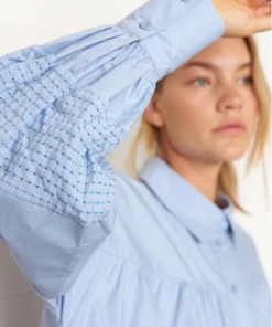 Second Female Dress Henri New Shirt