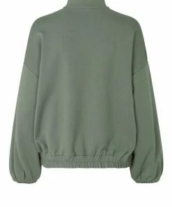 Second Female Verbena Sweat Agave Green