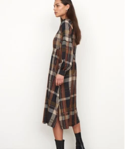 Second Female Dress Rosina Fitted Dress