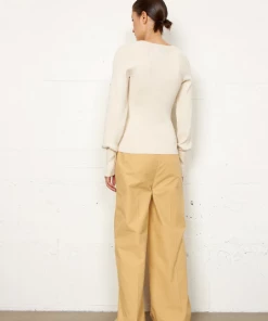 Second Female Kit Nerine O-neck