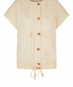 Second Female Waistcoat Ficaria