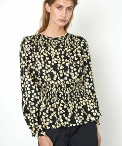 Second Female Alula Blouse