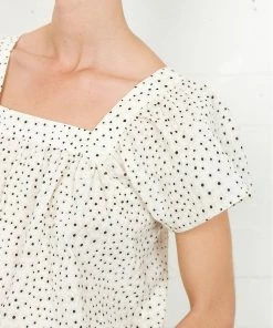 Second Female Birne Blouse