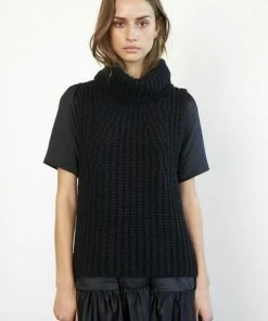 Second Female Knit Vest Ivory Black