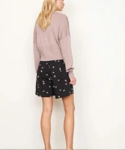 Second Female California Black Shorts