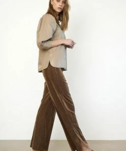 Second Female Sepia Shirt Lamour