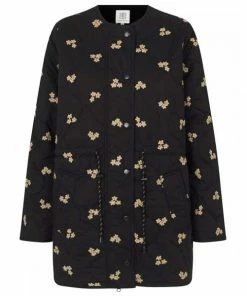 Second Female Wisteria Quilt Jacket - Black
