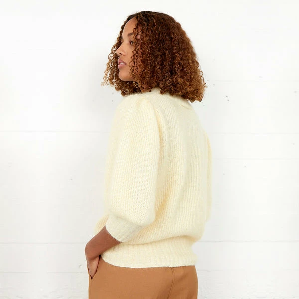 Second Female Brooky Banana Crepe Knit Puff Ss