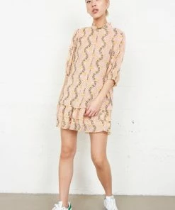 Second Female Magne Shirt