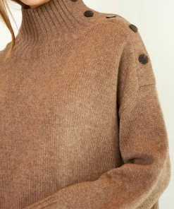 Second Female Feist Knit