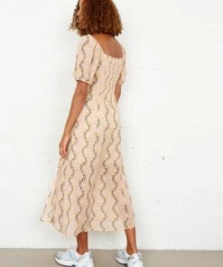 Second Female Magne Dress