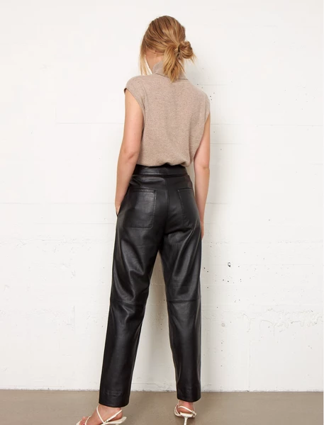 Second Female Knit Vest Yudun