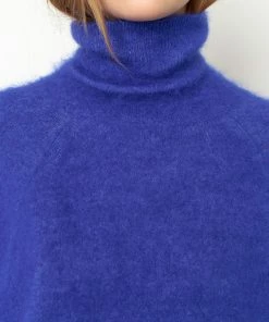 Second Female Irza Knit