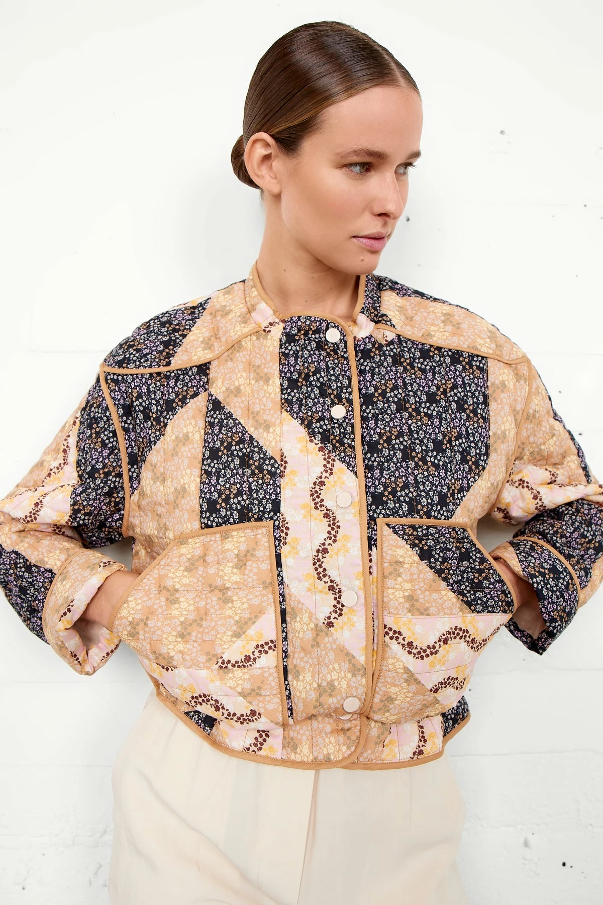 Second Female Lotdis Jacket