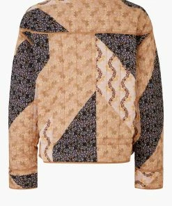 Second Female Lotdis Jacket