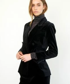 Second Female Vega Blazer