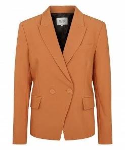 Second Female Biscuit Honny Blazer